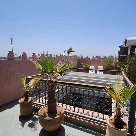 Riad Melilo Avec Piscine Chauffee Marrakesch Exterior foto